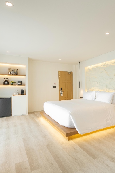 One Bedroom Jacuzzi Ocean View